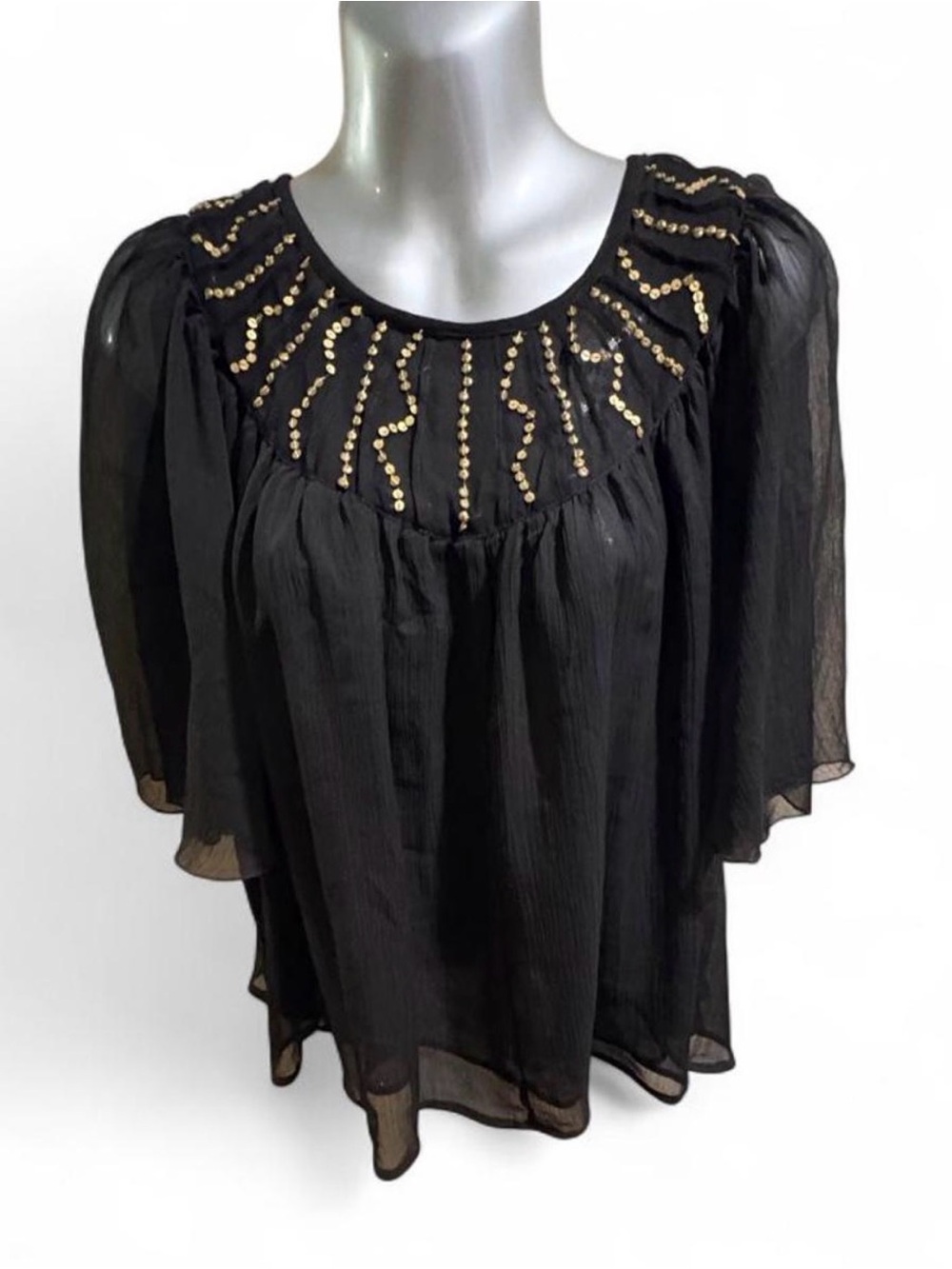 Romeo and Juliet Couture Scoop Neck Women's Top